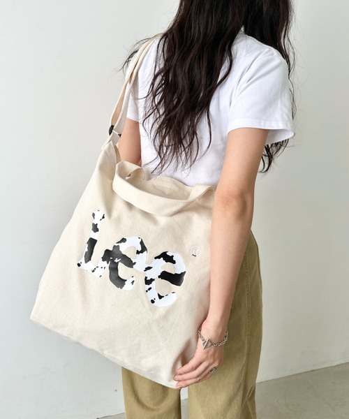 Lee(リー)の「Lee/リー COW アニマル柄 プリント キャンバス ビッグ2WAY トートバッグ(トートバッグ・レディース・ホワイト/ブラック・FREE)」の15枚目の写真