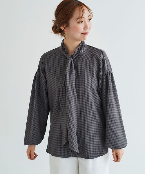 le.coeur blanc（ルクールブラン）の「ガンクラブチェックボウタイブラウス（シャツ/ブラウス・レディース・ブルー系その他4/グレー系その他・38）」の4枚目の写真