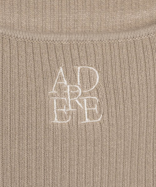 adree(アドリー)の「square neck cropped tank top / スクエアネッククロップドタンクトップ(タンクトップ・レディース・ベージュ/ブラック/ナチュラル・FREE)」の5枚目の写真