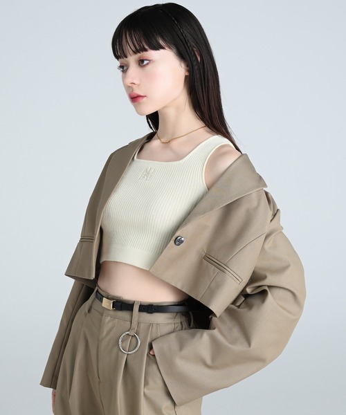 adree(アドリー)の「square neck cropped tank top / スクエアネッククロップドタンクトップ(タンクトップ・レディース・ベージュ/ブラック/ナチュラル・FREE)」の16枚目の写真