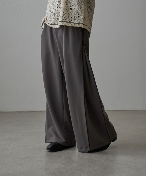 Lui's（ルイス）の「ポンチパイピングパンツ（その他パンツ・メンズ・チャコールグレー/ブラック・S/M）」の5枚目の写真