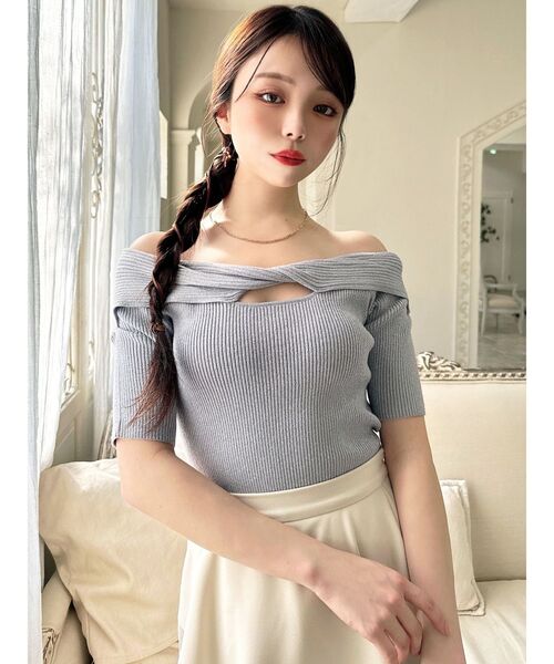 RESEXXY（リゼクシー）の「ツイストデザインオフショルニットトップス（ニット/セーター・レディース・ピンク/ブルー/ブラック・FREE）」の14枚目の写真