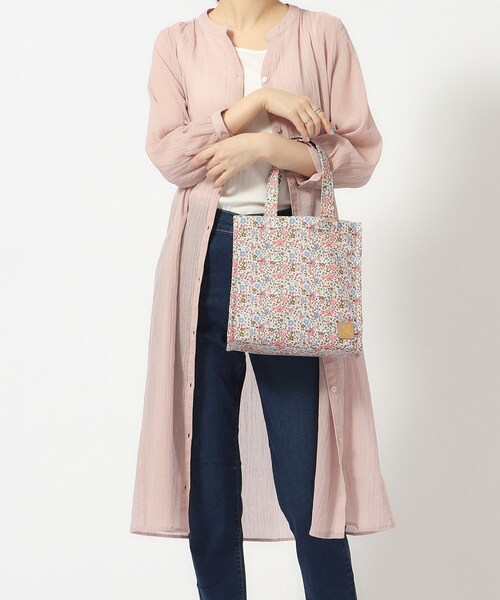 SHOO・LA・RUE(シューラルー)の「◆【イニシャル】ミニトートバッグ(トートバッグ・レディース・グリーン/イエロー/オレンジ/ブルー/ピンク系/パープル系・00)」の7枚目の写真