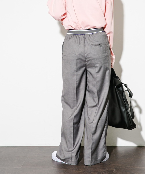 KBF(ケイビーエフ)の「ウエストゴムデザインイージーパンツ(その他パンツ・レディース・チャコールグレー/グレー/ベージュ・ONE)」の2枚目の写真