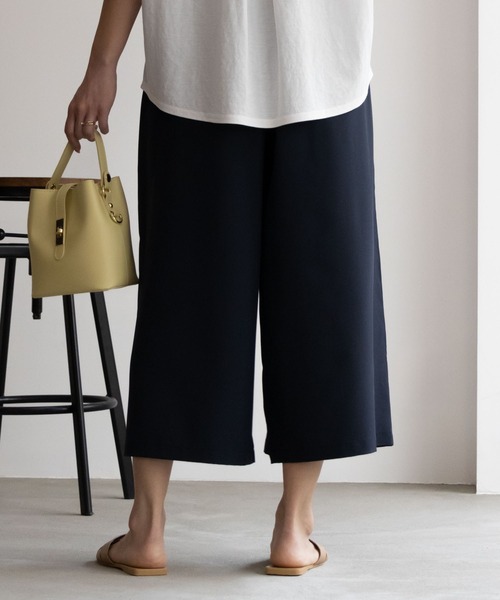 NAVY(ネイビー)の「NAVY 冷感 UVカット ドライ イージーパンツ スカンツ(その他パンツ・レディース・ネイビー/パープル系その他/ブラック・L/M/S)」の5枚目の写真