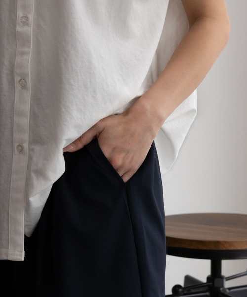 NAVY(ネイビー)の「NAVY 冷感 UVカット ドライ イージーパンツ スカンツ(その他パンツ・レディース・ネイビー/パープル系その他/ブラック・L/M/S)」の6枚目の写真