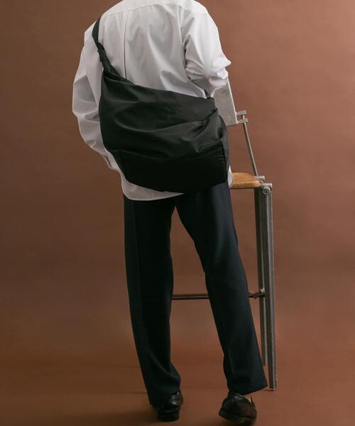 RODE SKO(ロデスコ)の「撥水ビッグボディバッグ(ショルダーバッグ・メンズ・ブラック/グリーン・ONE)」の11枚目の写真