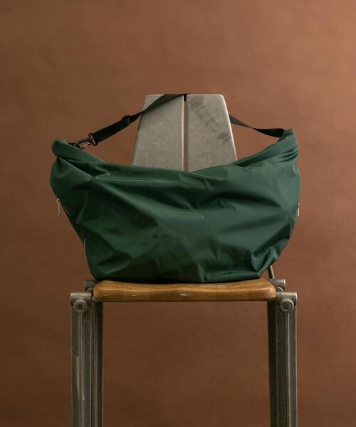 RODE SKO(ロデスコ)の「撥水ビッグボディバッグ(ショルダーバッグ・メンズ・ブラック/グリーン・ONE)」の15枚目の写真