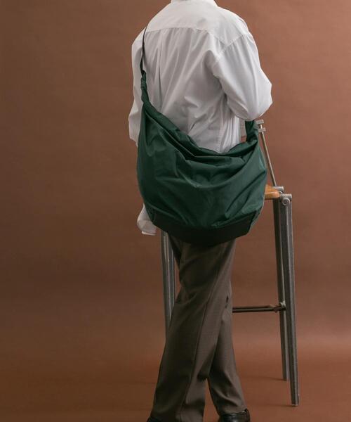 RODE SKO(ロデスコ)の「撥水ビッグボディバッグ(ショルダーバッグ・メンズ・ブラック/グリーン・ONE)」の22枚目の写真