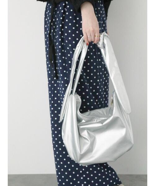ehka sopo（エヘカソポ）の「リボンショルダーバッグ（ハンドバッグ・レディース・シルバー/ブラック/キナリ・F）」の3枚目の写真
