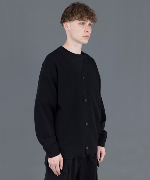 FORTUNA HOMME（フォルトゥナオム）の「FORTUNAHOMME ECOTEC Knit Mesh CD（ニット/セーター・メンズ・グレー/トップグレー/ブラック・2/1）」の6枚目の写真