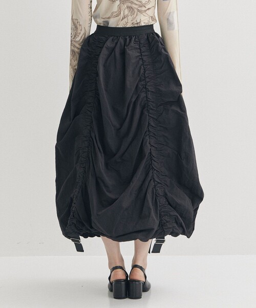 MECRE（メクル）の「【MECRE/メクル】ベルトコードデザインスカート（スカート・レディース・グレー/ブラック・S/XS）」の3枚目の写真