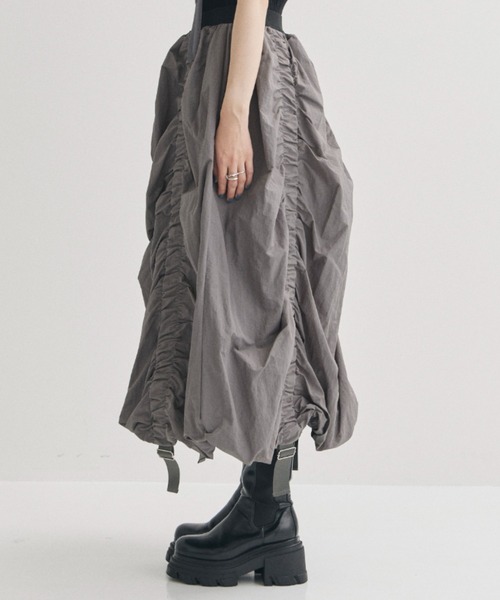 MECRE（メクル）の「【MECRE/メクル】ベルトコードデザインスカート（スカート・レディース・グレー/ブラック・S/XS）」の17枚目の写真