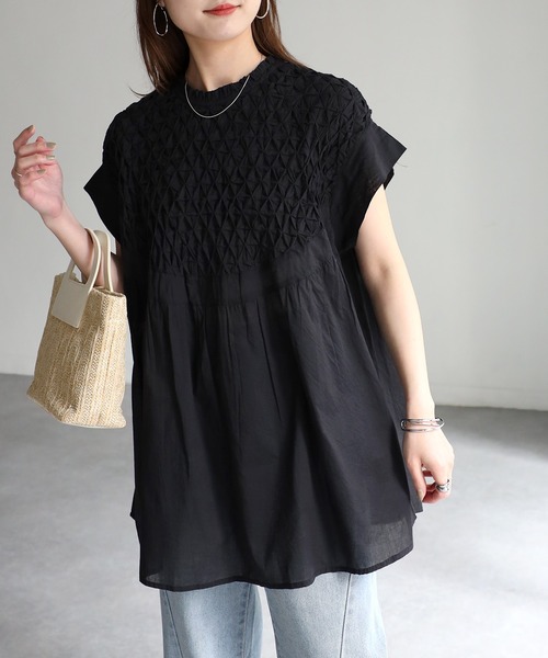 Riberry（リベリー）の「インド綿スモッキング刺繍フレアブラウス（シャツ/ブラウス・レディース・ブラック/オフホワイト・MEDIUM）」の19枚目の写真