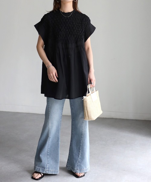 Riberry（リベリー）の「インド綿スモッキング刺繍フレアブラウス（シャツ/ブラウス・レディース・ブラック/オフホワイト・MEDIUM）」の10枚目の写真