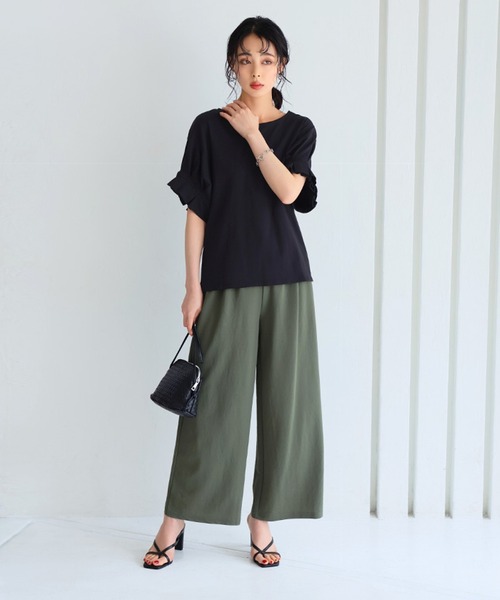 itto...(イット)の「華やかタック袖カットソー(Tシャツ/カットソー・レディース・ブラック/イエロー/オフホワイト/グレイッシュベージュ・M)」の8枚目の写真