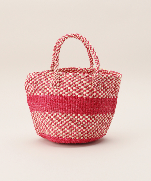 B.C STOCK(ベーセーストック)の「AFRICAN SQUARE/アフリカンスクエア カラーサイザルバッグ(かごバッグ・レディース・ピンク/チャコールグレー/ブラック/ピンク系その他/グリーン/イエロー・FREE)」の5枚目の写真