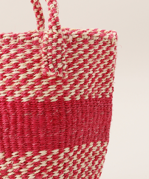 B.C STOCK(ベーセーストック)の「AFRICAN SQUARE/アフリカンスクエア カラーサイザルバッグ(かごバッグ・レディース・ピンク/チャコールグレー/ブラック/ピンク系その他/グリーン/イエロー・FREE)」の16枚目の写真