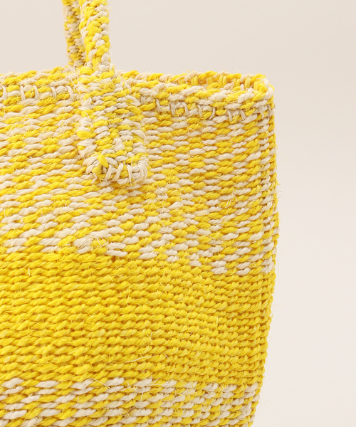 B.C STOCK(ベーセーストック)の「AFRICAN SQUARE/アフリカンスクエア カラーサイザルバッグ(かごバッグ・レディース・ピンク/チャコールグレー/ブラック/ピンク系その他/グリーン/イエロー・FREE)」の17枚目の写真