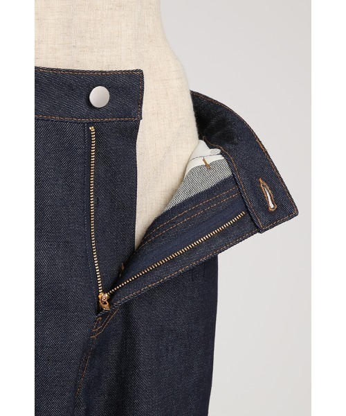 1chaku.(イッチャク)の「クロップドハイウエストロールアップデニム(デニムパンツ・レディース・ブラック/インディゴブルー・マルチサイズ)」の14枚目の写真