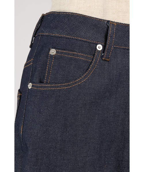 1chaku.(イッチャク)の「クロップドハイウエストロールアップデニム(デニムパンツ・レディース・ブラック/インディゴブルー・マルチサイズ)」の17枚目の写真