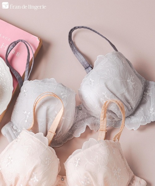 fran de lingerie(フランデランジェリー)の「「ナチュラルデイリーノンワイヤーブラ001 ブラジャー(ワイヤー無し)」(ブラジャー・レディース・グリーン/グレイッシュベージュ/ブラック/クリーム/ネイビー/シルバーグレー・B65/B70/C70/D70/G70/G75/E70/E75/F65/F70/F75/G65/B75/C65/C75/D65/D75/E65)」の3枚目の写真