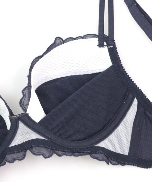 fran de lingerie(フランデランジェリー)の「「ナチュラルデイリーノンワイヤーブラ001 ブラジャー(ワイヤー無し)」(ブラジャー・レディース・グリーン/グレイッシュベージュ/ブラック/クリーム/ネイビー/シルバーグレー・B65/B70/C70/D70/G70/G75/E70/E75/F65/F70/F75/G65/B75/C65/C75/D65/D75/E65)」の14枚目の写真