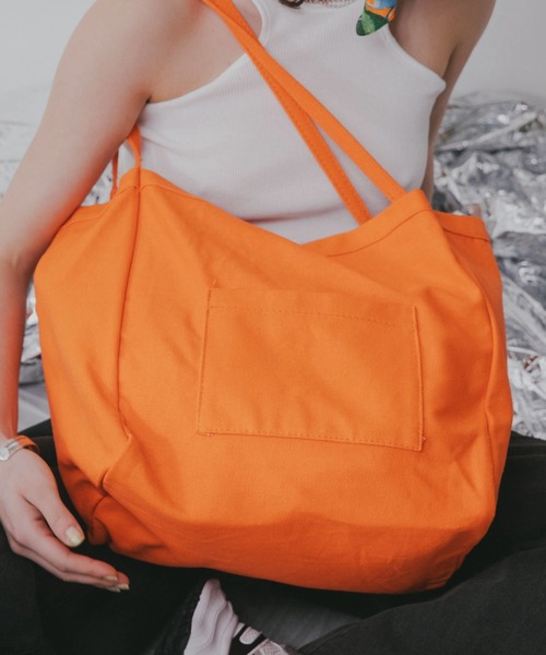 Solace(ソレイス)の「カラービッグトートバッグ(トートバッグ・レディース・イエロー/オレンジ/ピンク/グリーン・FREE)」の4枚目の写真