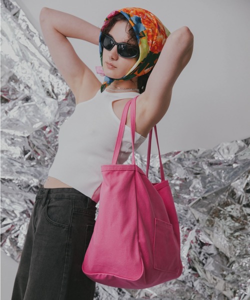 Solace(ソレイス)の「カラービッグトートバッグ(トートバッグ・レディース・イエロー/オレンジ/ピンク/グリーン・FREE)」の12枚目の写真