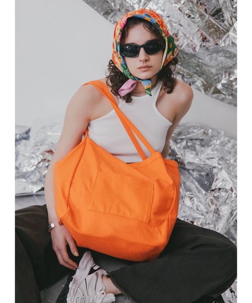 Solace(ソレイス)の「カラービッグトートバッグ(トートバッグ・レディース・イエロー/オレンジ/ピンク/グリーン・FREE)」の7枚目の写真