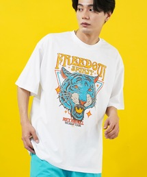 Beno（ビーノ）の「シルキータッチビックシルエットマルチプリントTシャツ（Tシャツ/カットソー）」