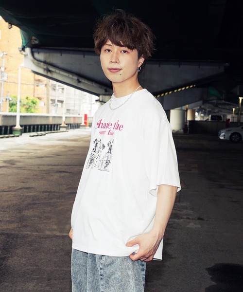 Beno(ビーノ)の「シルキータッチビックシルエットマルチプリントTシャツ(Tシャツ/カットソー・メンズ・ホワイト系1/ブラック系4/ブラック系2/ホワイト系3/ブラック系3/ホワイト系4/ホワイト系2/ブラック系1/ホワイト系5/ホワイト系6/ブラック系5/ブラック系6/ブラック系7/ブラック系8/ホワイト系7/ホワイト系8・LARGE/MEDIUM/X-LARGE)」の18枚目の写真