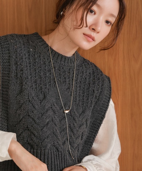 Bab（バブ）の「メタルパーツタイネックレス（ネックレス・レディース・ゴールド・ONESIZE）」の3枚目の写真