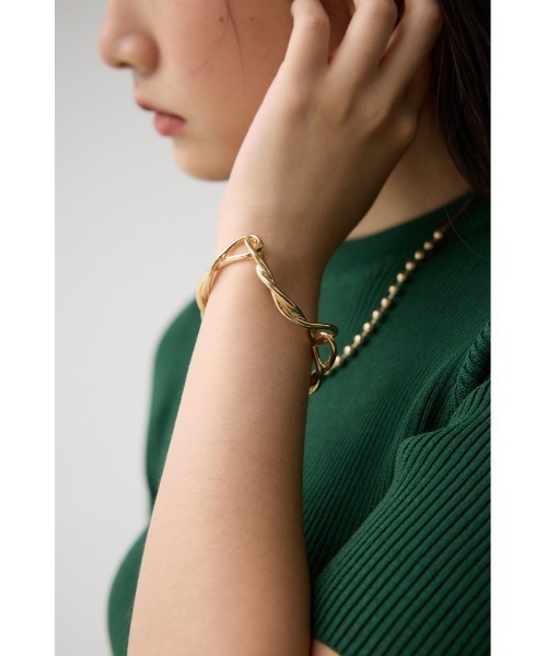 AZUL by moussy(アズールバイマウジー)の「ツイストチェーンブレスレット(ブレスレット・レディース・ゴールド系その他/シルバー・FREE)」の6枚目の写真