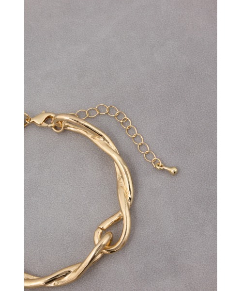 AZUL by moussy(アズールバイマウジー)の「ツイストチェーンブレスレット(ブレスレット・レディース・ゴールド系その他/シルバー・FREE)」の3枚目の写真