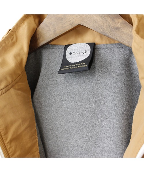 maarook（マルーク）の「【フード収納可】タフタマウンテンパーカー（ブルゾン・キッズ・ベージュ/オレンジ・110cm/120cm/130cm/100cm）」の11枚目の写真
