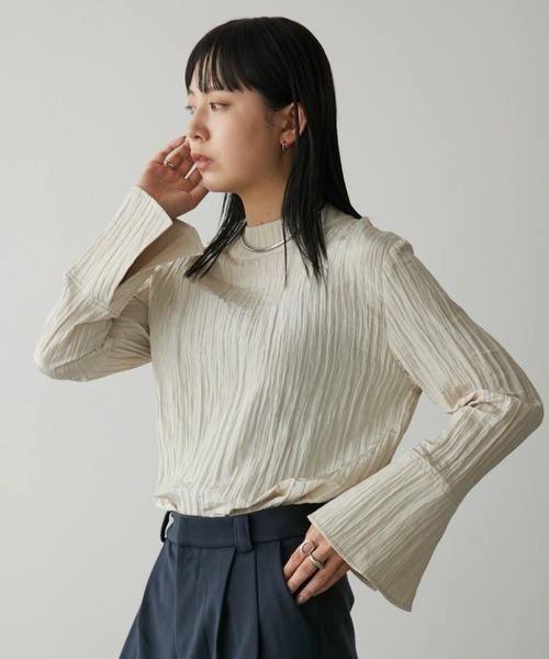 Aunt Marie's(アントマリーズ)の「スタンドネック楊柳サテンブラウス(シャツ/ブラウス・レディース・アイボリー/ブラック/ブラウン/グリーン・FREE)」の7枚目の写真
