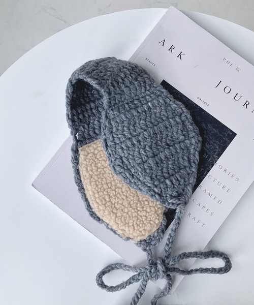 AS KNOW AS plus（アズノゥアズプラス）の「耳あて ポンポンニットイヤーマフ（イヤーマフ・レディース・ブラック/アイボリー/グレー/レッド・FREE）」の17枚目の写真