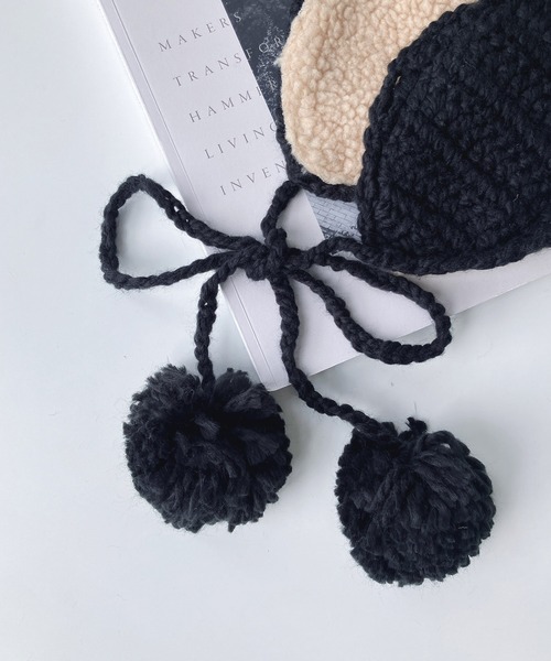 AS KNOW AS plus（アズノゥアズプラス）の「耳あて ポンポンニットイヤーマフ（イヤーマフ・レディース・ブラック/アイボリー/グレー/レッド・FREE）」の19枚目の写真