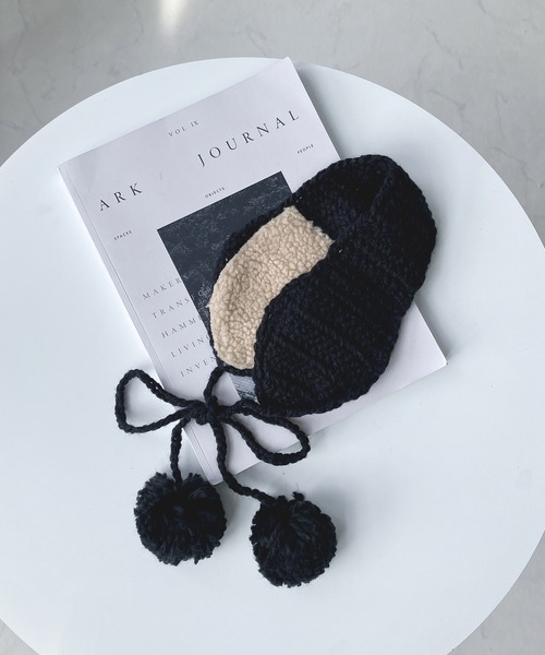 AS KNOW AS plus（アズノゥアズプラス）の「耳あて ポンポンニットイヤーマフ（イヤーマフ・レディース・ブラック/アイボリー/グレー/レッド・FREE）」の21枚目の写真