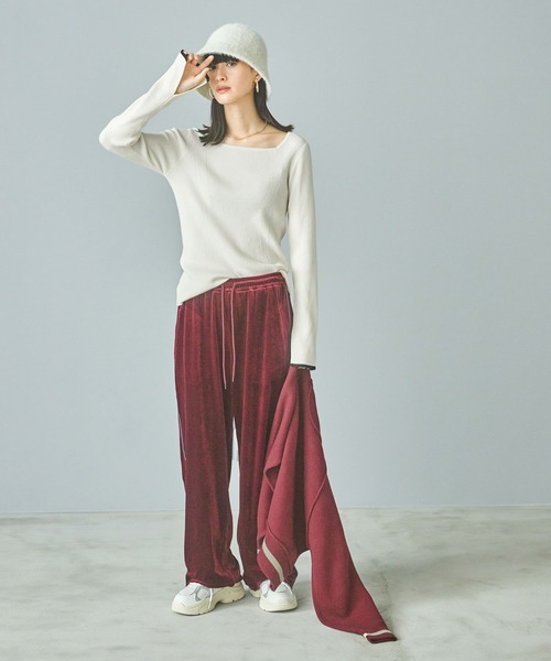 LAKOLE（ラコレ）の「ベロアトラックパンツ / 151771（その他パンツ・レディース・ブラック/グレー/グリーン/ボルドー・FREE）」の11枚目の写真
