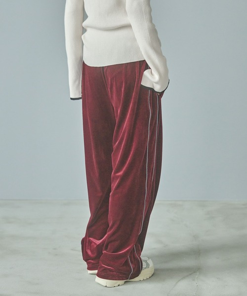 LAKOLE（ラコレ）の「ベロアトラックパンツ / 151771（その他パンツ・レディース・ブラック/グレー/グリーン/ボルドー・FREE）」の17枚目の写真