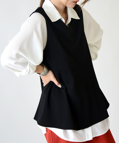 and it_（アンドイット）の「梨地ペプラムプルオーバーベスト（ベスト・レディース・アイボリー/ラベンダー/ブラック/ネイビー・M/L）」の11枚目の写真