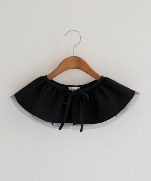 BRANSHES(ブランシェス)の「【b.+A 】金子綾/チュール付き付け襟(付け襟・キッズ・ブラック/オフホワイト・L/M)」の2枚目の写真