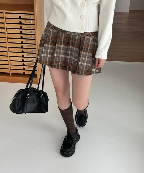 by muni:r（バイ ムニール）の「ハーフプリーツチェックスカート（スカート・レディース・ブラック/ブラウン・SMALL/MEDIUM）」の17枚目の写真