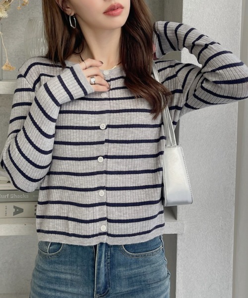 Ada.（エイダ）の「クルーネック ベーシックサイズ ボーダー カーディガン（カーディガン/ボレロ・レディース・ネイビー/ベージュ/グレー/レッド/ホワイト・FREE）」の7枚目の写真