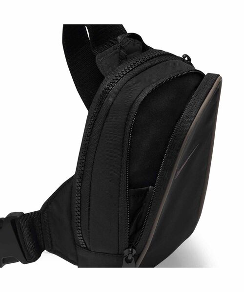 【送関込】男女問わず【ナイキ】Essentials クロスボディバッグ 送関込】男女問わず【ナイキ】Essentials クロスボディバッグ
