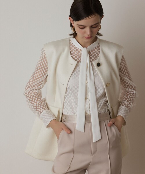 GRACE CONTINENTAL(グレースコンチネンタル)の「ダンボールニットジレジャケット(ノーカラージャケット・レディース・ブラック/キナリ・38/36)」の1枚目の写真