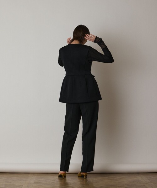 GRACE CONTINENTAL(グレースコンチネンタル)の「ダンボールニットジレジャケット(ノーカラージャケット・レディース・ブラック/キナリ・38/36)」の9枚目の写真