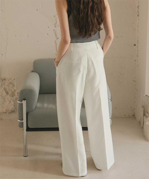 titivate（ティティベイト）の「リネンライクツータックワイドパンツ（その他パンツ・レディース・サンドベージュ/ホワイト/ライトベージュ/ブラウン系その他・SP/S/M/MT/L）」の5枚目の写真